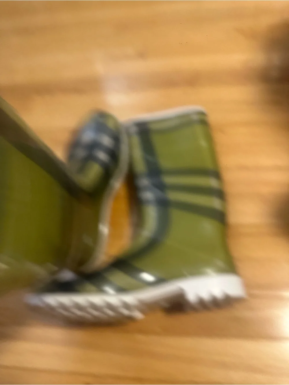 Burberry Green Plaid Rain Boots with White Soles Size 41